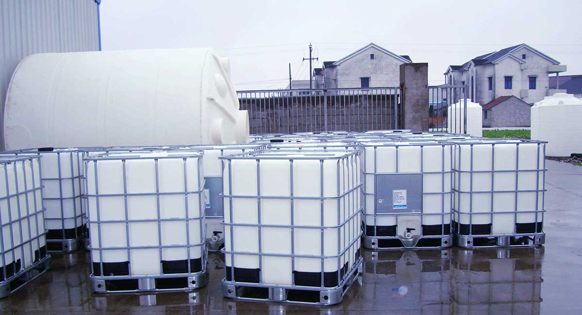 IBC噸桶中空吹塑機在印度生產噸桶